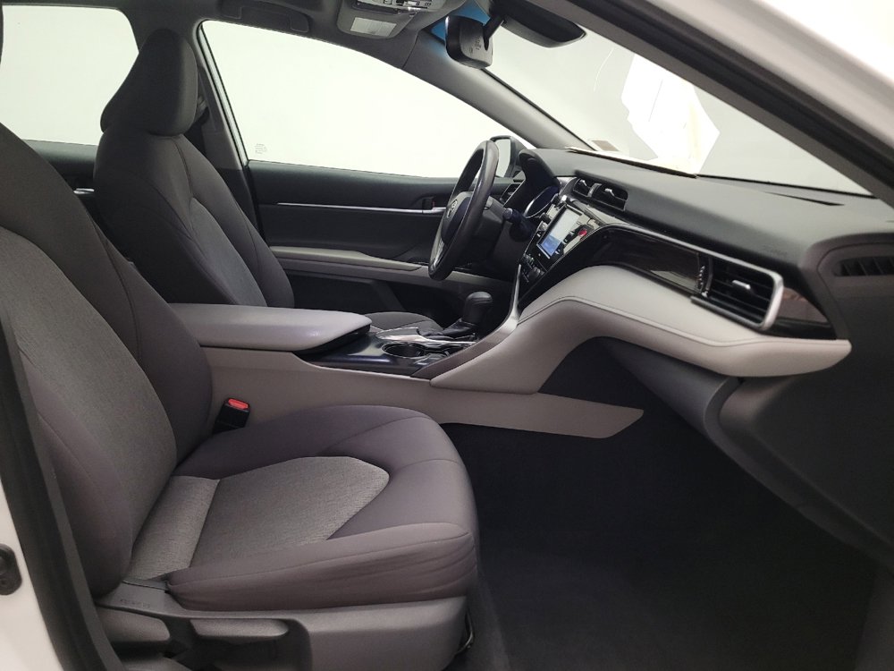 Used 2020 Toyota Camry LE w/ Convenience Package FWD image 21