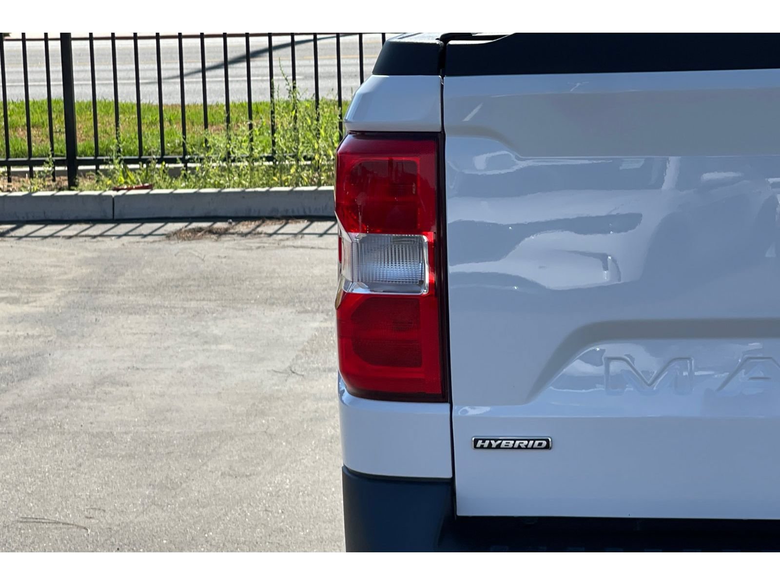 Used 2023 Ford Maverick Lariat FWD image 14