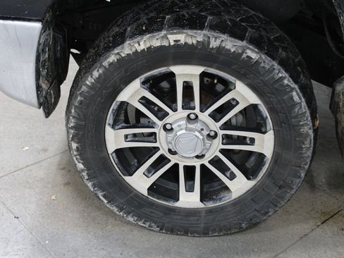 Used 2012 Toyota Tundra 4x4 CrewMax image 34