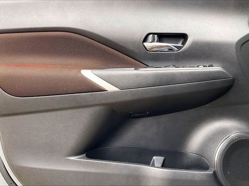 Used 2021 Nissan Kicks SR w/ Interior Electronics Package image 15