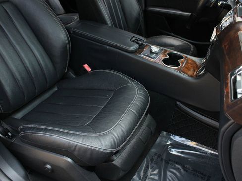 Used 2013 Mercedes-Benz CLS 550 w/ Premium I Pkg image 34