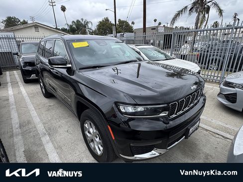 Used 2023 Jeep Grand Cherokee L Limited AWD/4WD image 1