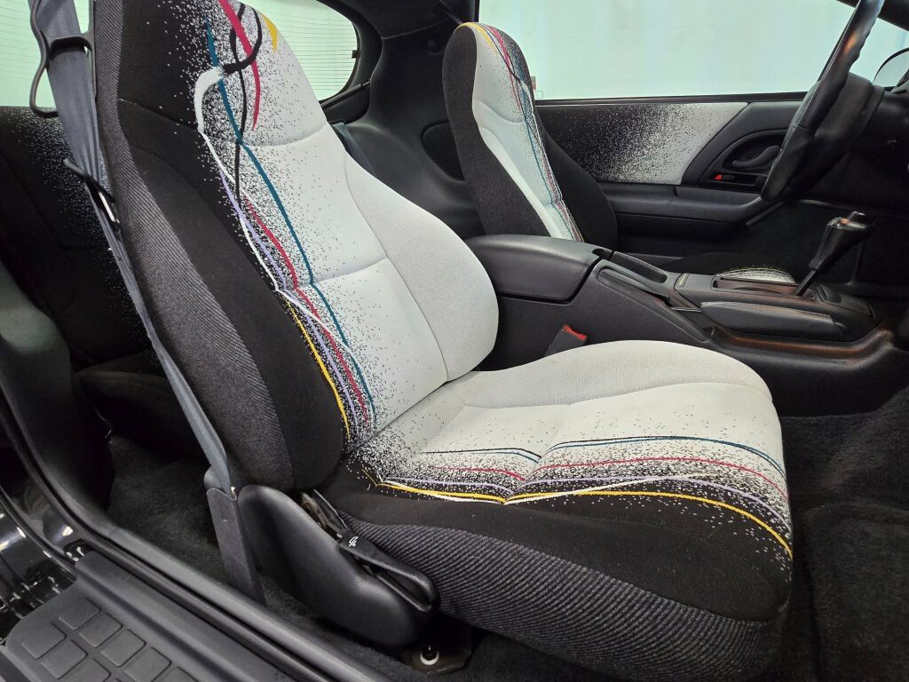 Used 1993 Chevrolet Camaro Z28 RWD image 89