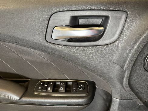 Used 2022 Dodge Charger SXT w/ Blacktop Package RWD image 19