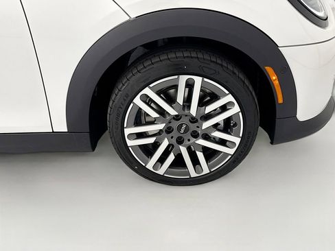 New 2026 MINI Cooper 4-Door Hardtop image 31