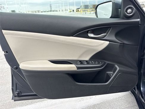 Used 2019 Honda Insight Touring image 13