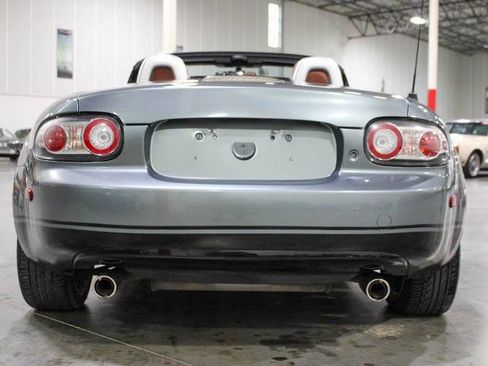 Used 2007 MAZDA MX-5 Miata Grand Touring w/ Premium Pkg image 5