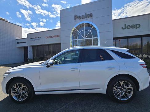 Used 2025 Genesis GV70 2.5T AWD/4WD image 3