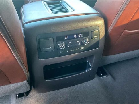 Used 2020 Chevrolet Tahoe Premier w/ Premier 6.2L Value Package RWD image 35