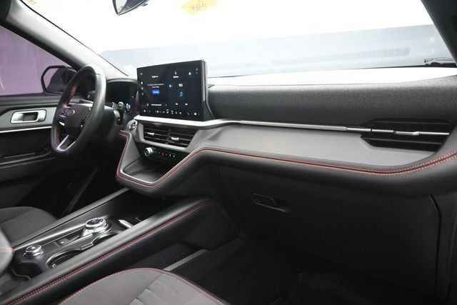 Certified 2025 Ford Explorer ST-Line AWD/4WD image 32