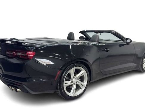 Used 2024 Chevrolet Camaro LT w/ Technology Package RWD image 9