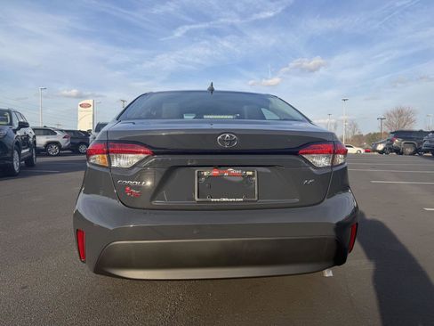 Used 2026 Toyota Corolla LE image 6
