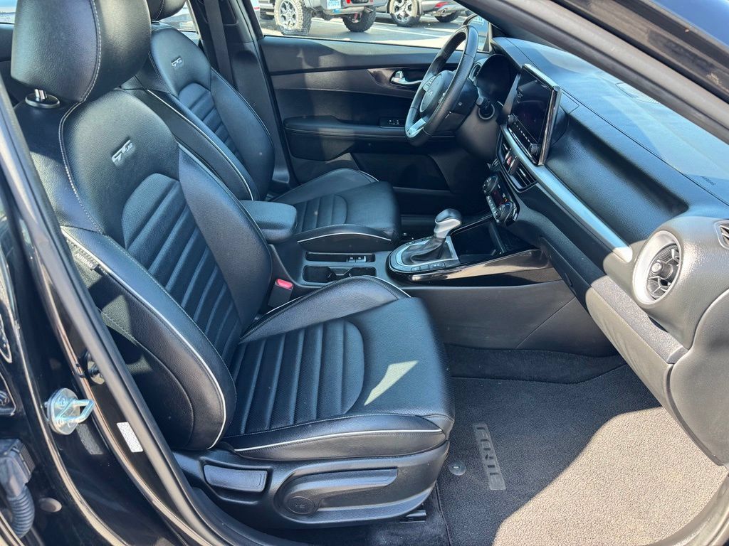 Used 2024 Kia Forte GT-Line w/ GT-Line Premium Package FWD image 26