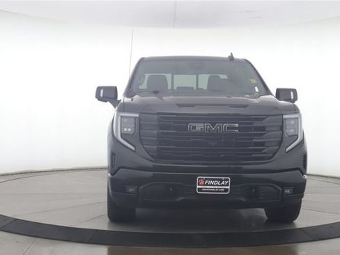 Used 2023 GMC Sierra 1500 Elevation w/ Elevation Premium Package AWD/4WD image 12