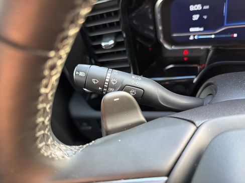 Used 2023 Chevrolet Silverado 1500 High Country w/ High Country Premium Package image 13