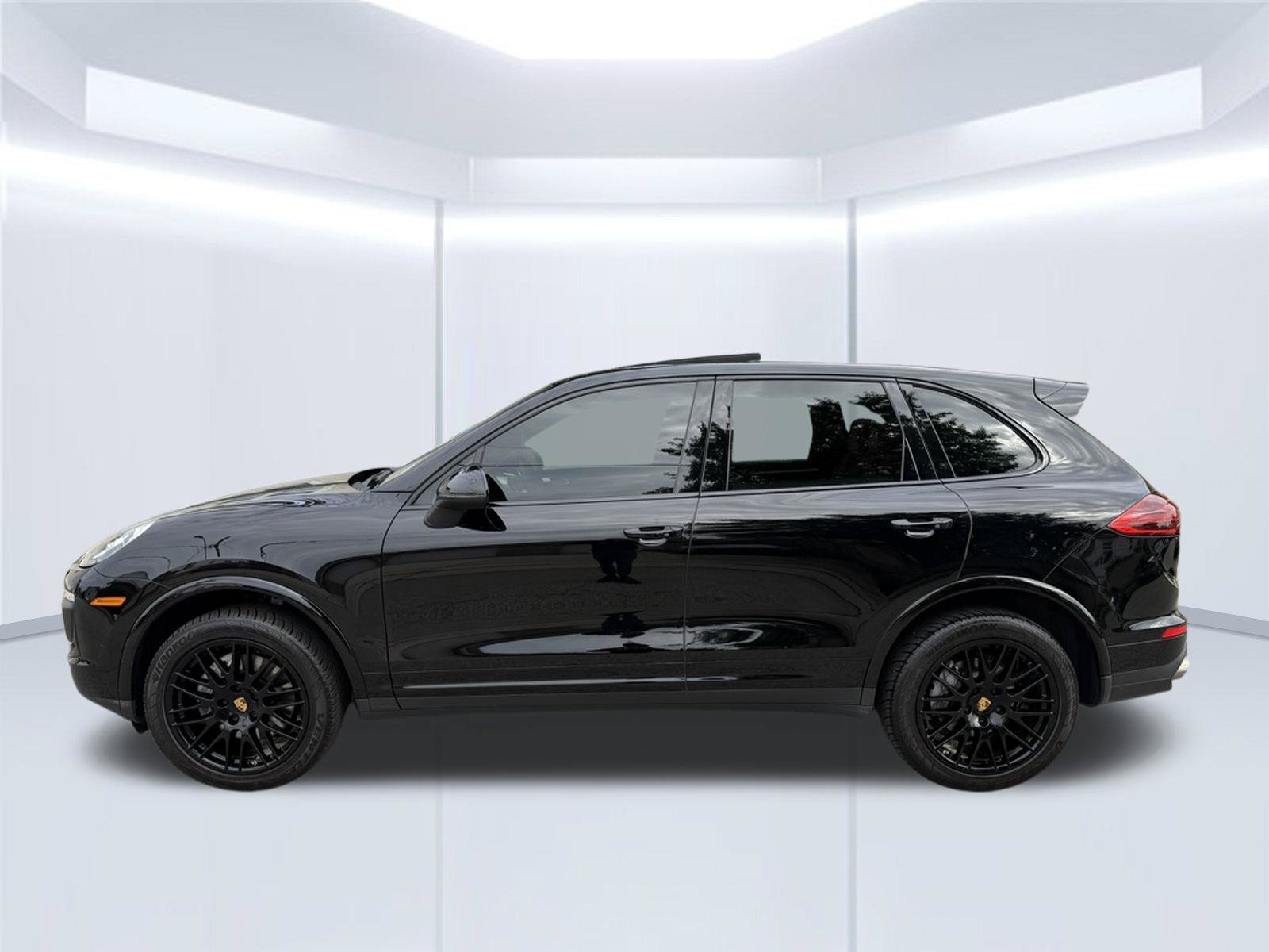 Used 2018 Porsche Cayenne Platinum Edition AWD/4WD image 8