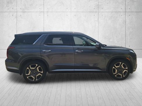 Used 2024 Hyundai Palisade SEL FWD image 6