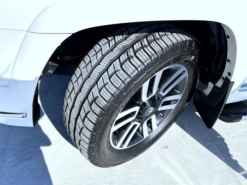 Used 2021 Toyota 4Runner Limited AWD/4WD image 23