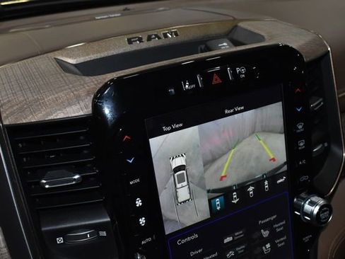 Used 2019 RAM 1500 Laramie Longhorn image 16