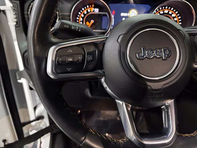 Used 2022 Jeep Gladiator Overland AWD/4WD image 14