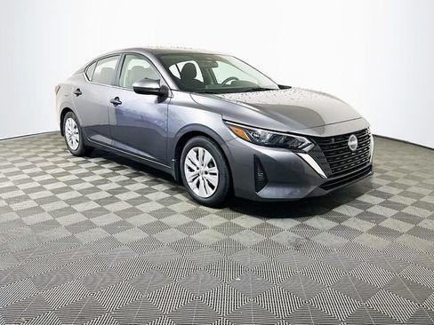 Used 2025 Nissan Sentra S FWD image 1