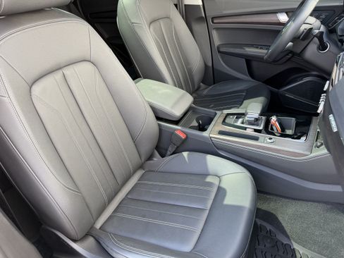 Used 2023 Audi Q5 2.0T Premium Plus w/ Premium Plus Package AWD/4WD image 37