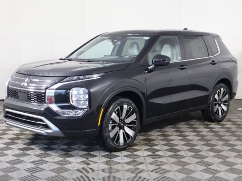 New 2026 Mitsubishi Outlander SE image 10