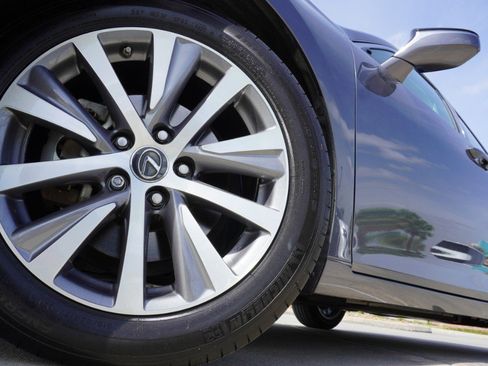 Used 2019 Lexus ES 350 w/ Premium Package image 10