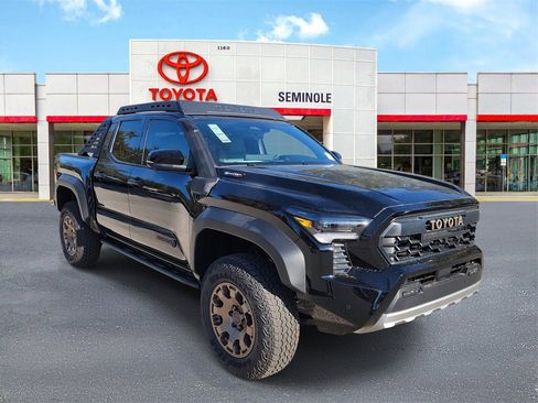 New 2025 Toyota Tacoma Trailhunter image 2