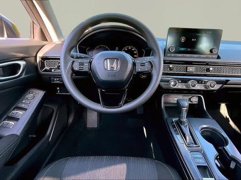 Used 2023 Honda Civic LX image 9