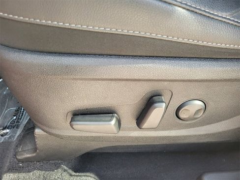 Used 2023 Kia Telluride EX image 9