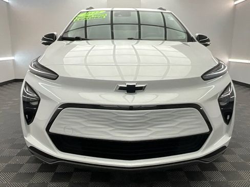 Used 2022 Chevrolet Bolt EUV Premier w/ Sun & Sound Package image 2