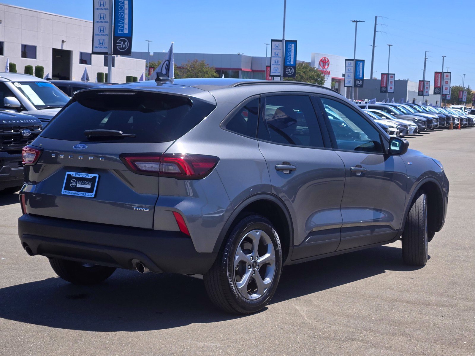 Used 2025 Ford Escape ST-Line AWD/4WD image 7