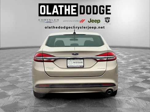 Used 2018 Ford Fusion S image 25