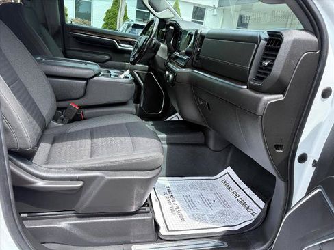 Certified 2022 Chevrolet Silverado 1500 LT AWD/4WD image 17