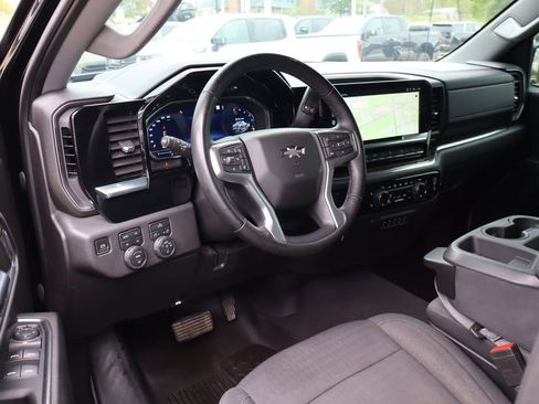 Used 2023 Chevrolet Silverado 1500 RST w/ Z71 Off-Road Package AWD/4WD image 15