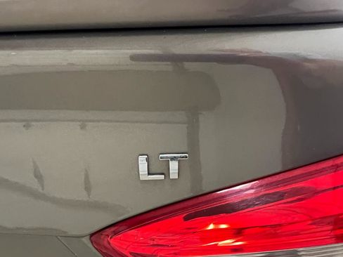 Used 2017 Chevrolet Cruze LT w/ RS Package image 19