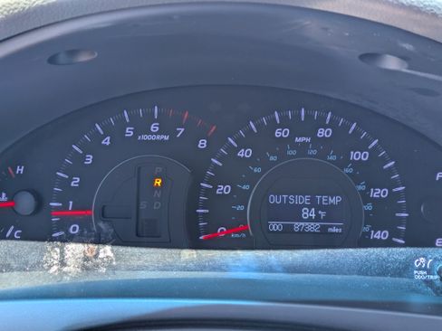 Used 2011 Toyota Camry XLE w/ SE/XLE Extra-Value Pkg image 26