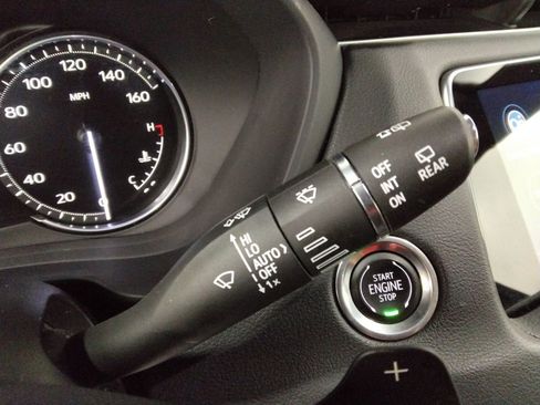 Used 2021 Cadillac XT4 Sport image 17