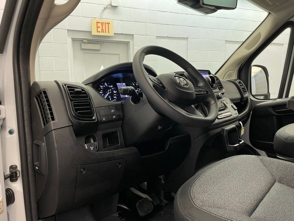 New 2026 RAM ProMaster 1500 w/ Crew Van Package FWD image 14