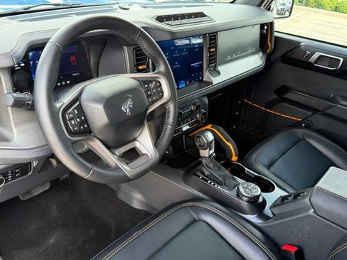 Used 2024 Ford Bronco Badlands AWD/4WD image 9