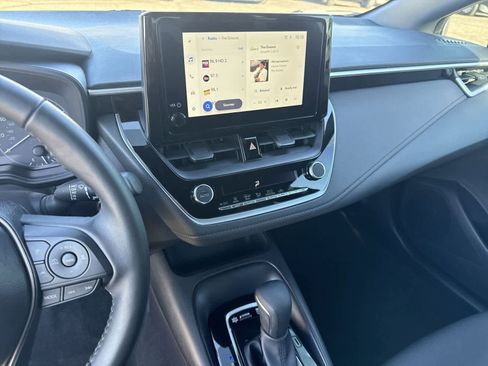 Certified 2025 Toyota Corolla SE image 19