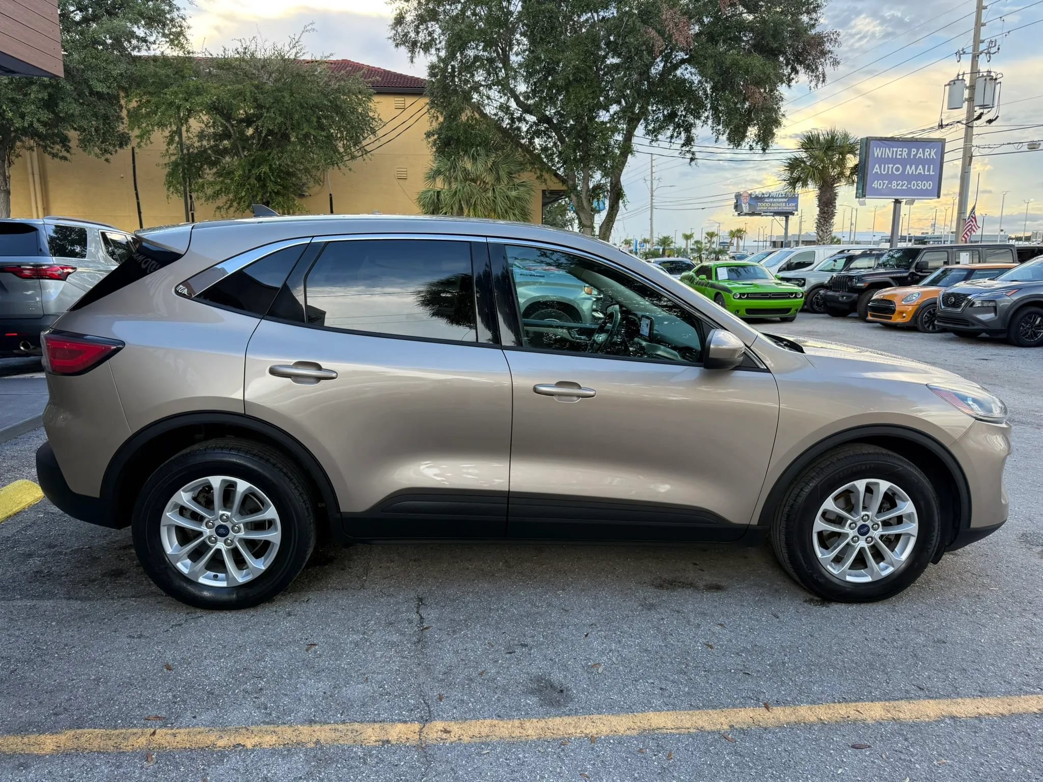 Used 2020 Ford Escape SE AWD/4WD image 5