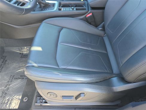 Used 2023 Audi Q3 2.0T Premium Plus w/ Premium Plus Package image 19