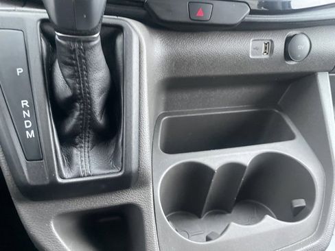 Used 2023 Ford Transit 350 XLT image 31