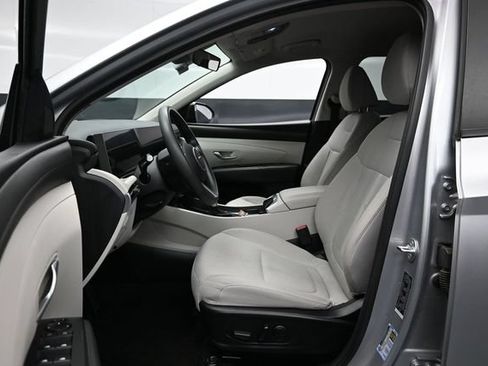 Used 2025 Hyundai Tucson SEL AWD/4WD image 19