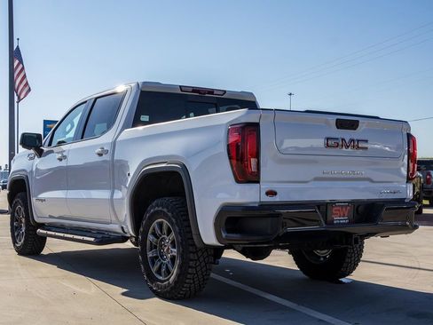 New 2025 GMC Sierra 1500 AT4X image 9