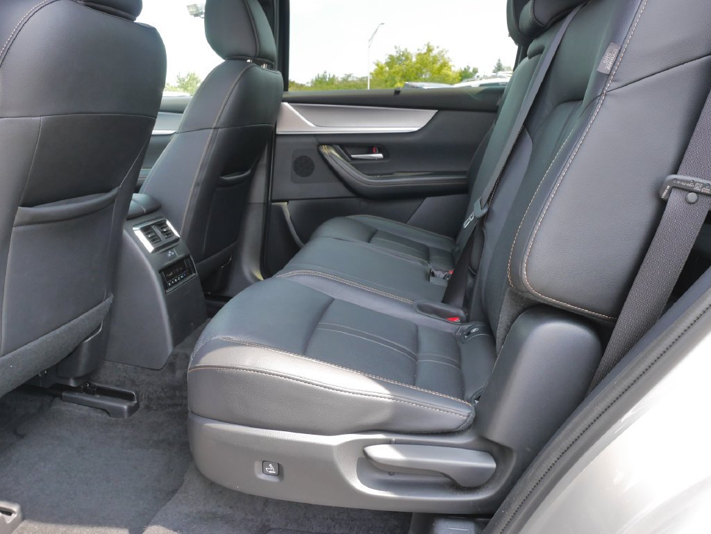 Used 2025 MAZDA CX-90 3.3 Turbo w/ Preferred Package AWD/4WD image 19
