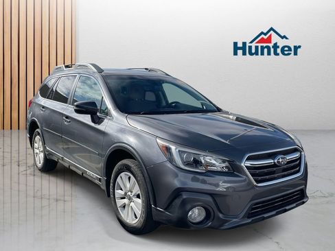 Used 2018 Subaru Outback 2.5i Premium image 1