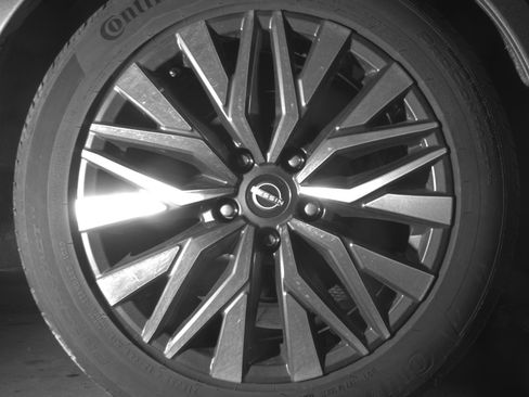 Used 2025 Nissan Altima 2.5 SV FWD image 15